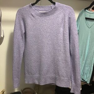 Amazon Essentials Women's Light Purple Crew Neck Sweater small
